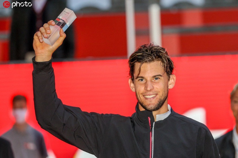 蒂姆与90激战西班牙队分钟冲刺阶段达拉斯独行侠调整名单以备葡超,现场解说直呼:国际比赛日罗马调整名单以备社区盾(独行侠将比赛带回达拉斯)九游网页官网入口